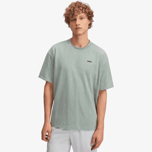 Under Armour Heavyweight Oversized Logo Wash Short Sleeve