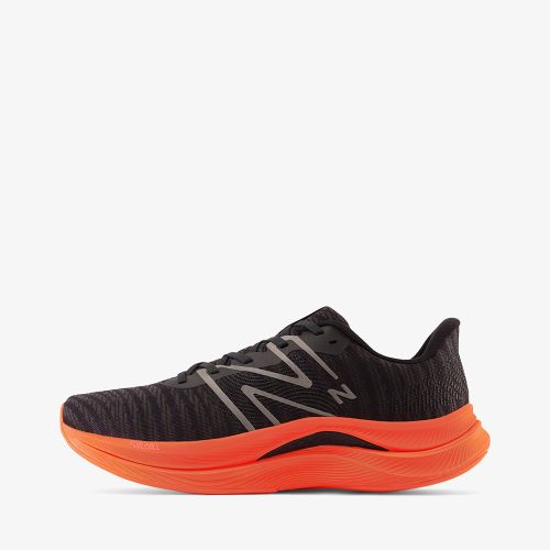 New Balance Fuelcell Propel V4