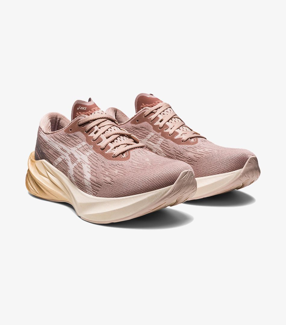 Asics Novablast 3