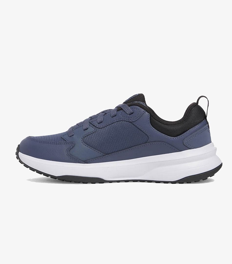 Under Armour Charged Edge