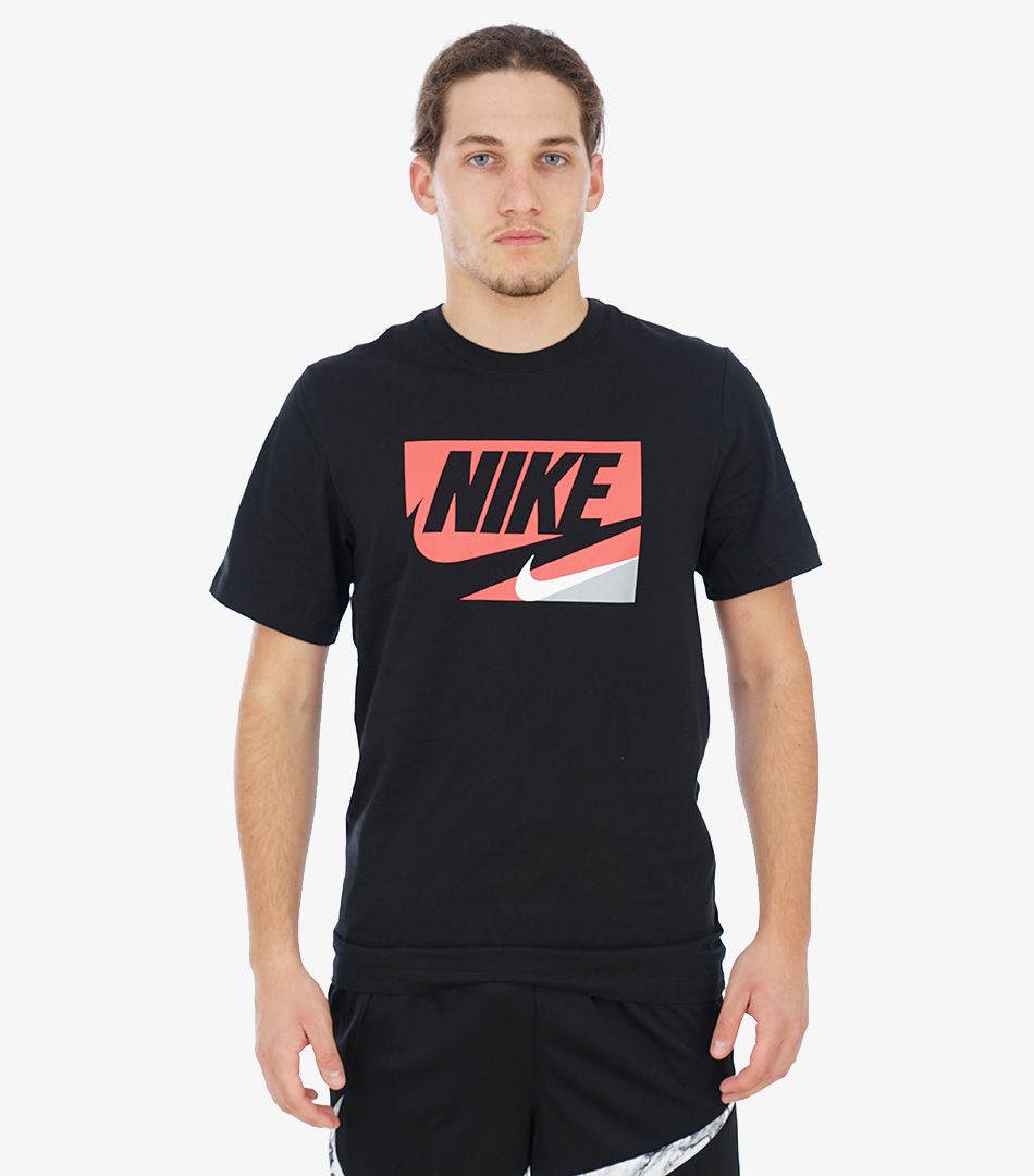 Nike Sportswear Core Tee