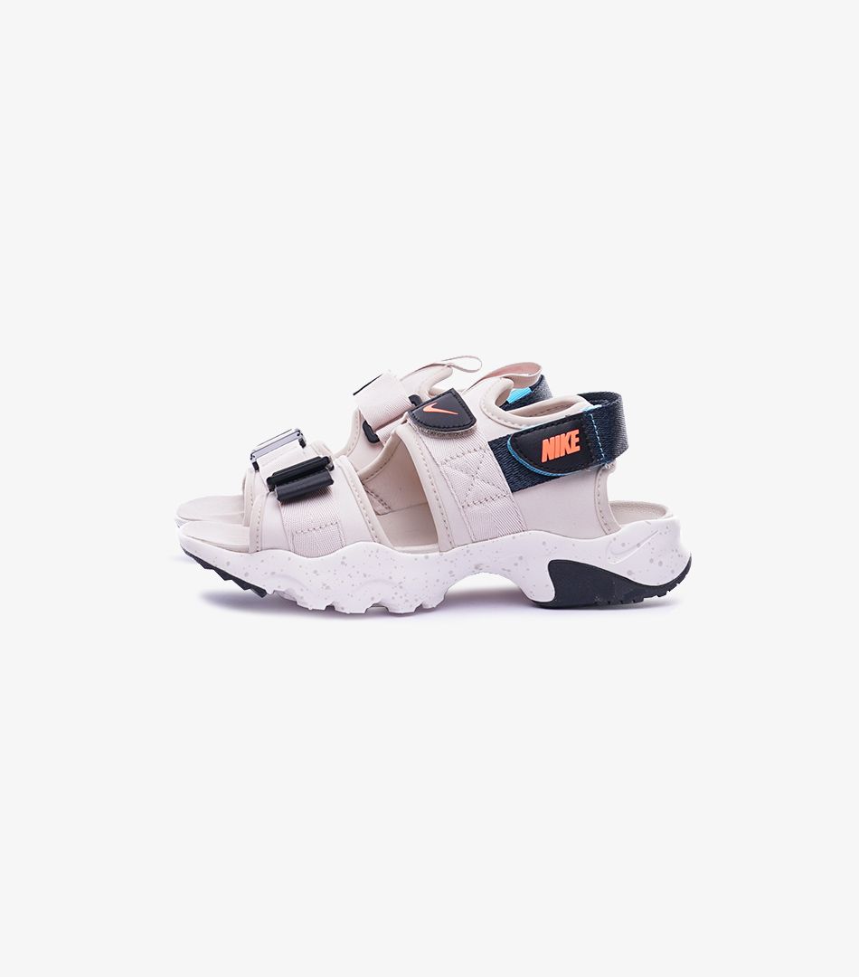 Nike Canyon