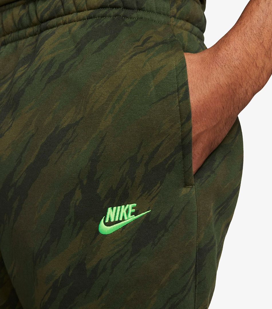 Nike Sportswear Essentials Club