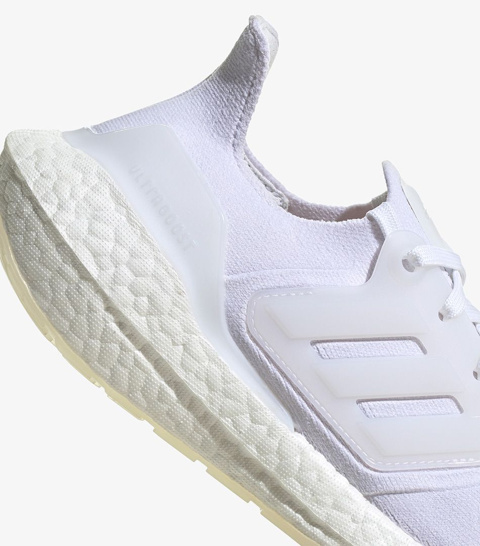 Adidas Ultraboost 22