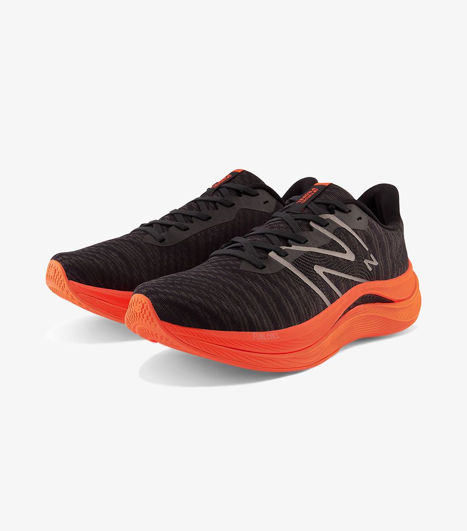 New Balance Fuelcell Propel V4