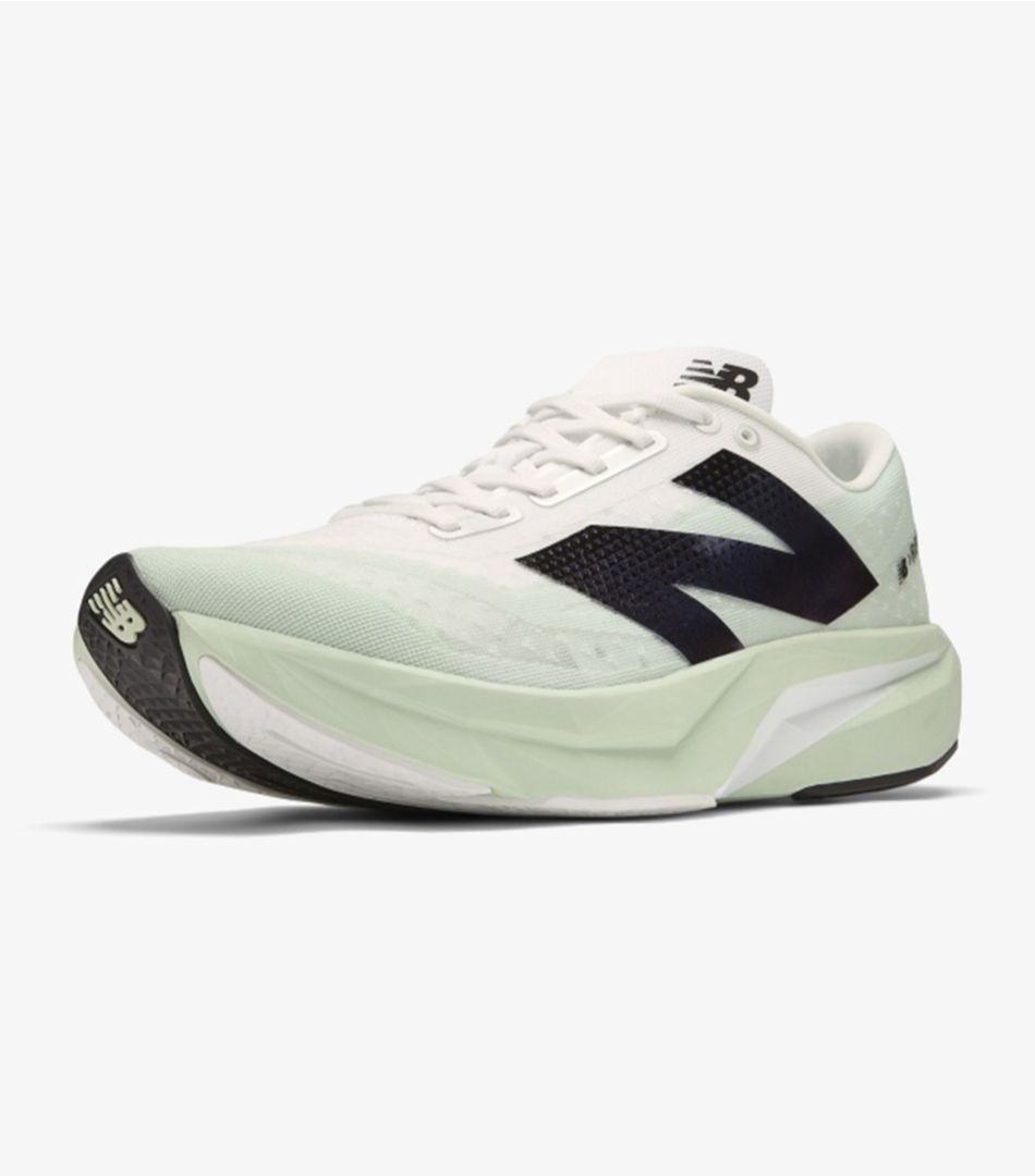 New Balance FuelCell Rebel v4